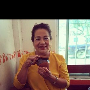 Meet your Posher, Ana